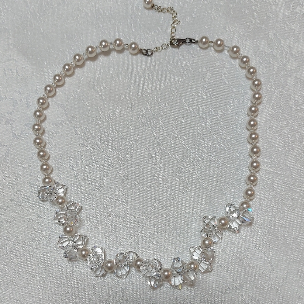 Elegant Pearl and Swarovski Crystal Necklace